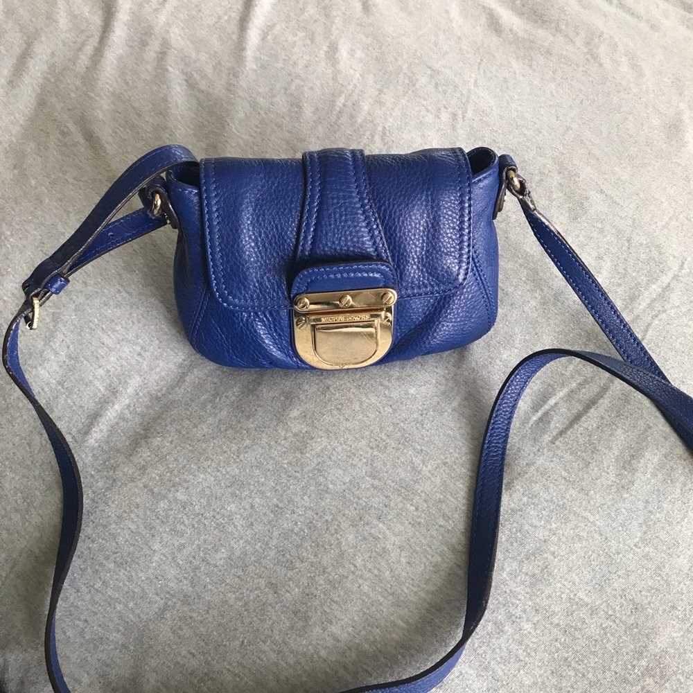 NOT FOR SALE: Authentic Micheal Kors crossbody